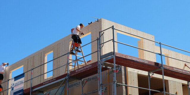 Ökologisch durch Holzmassivbauweise